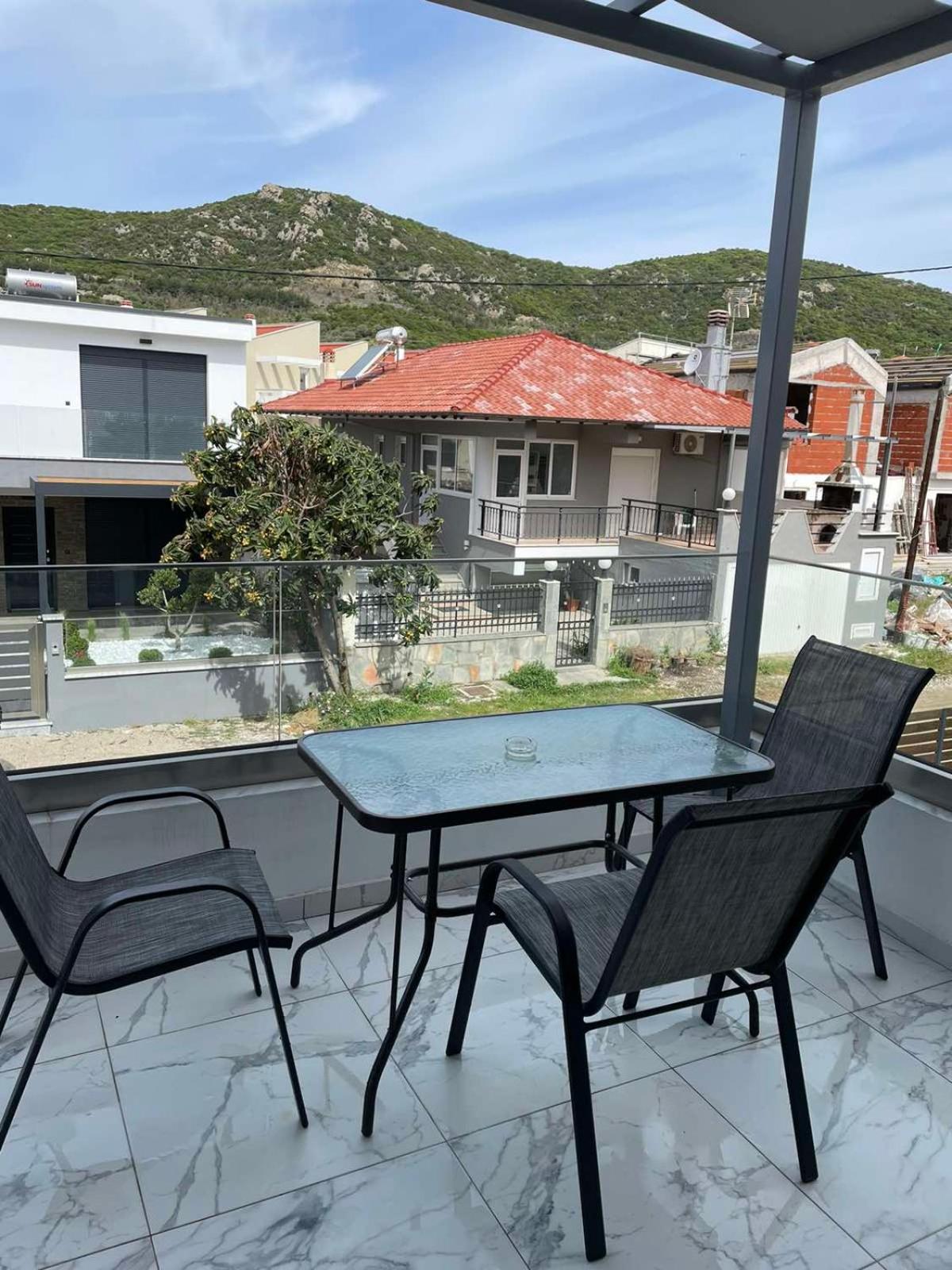 Chara'S House Apartment Kavala Exterior photo