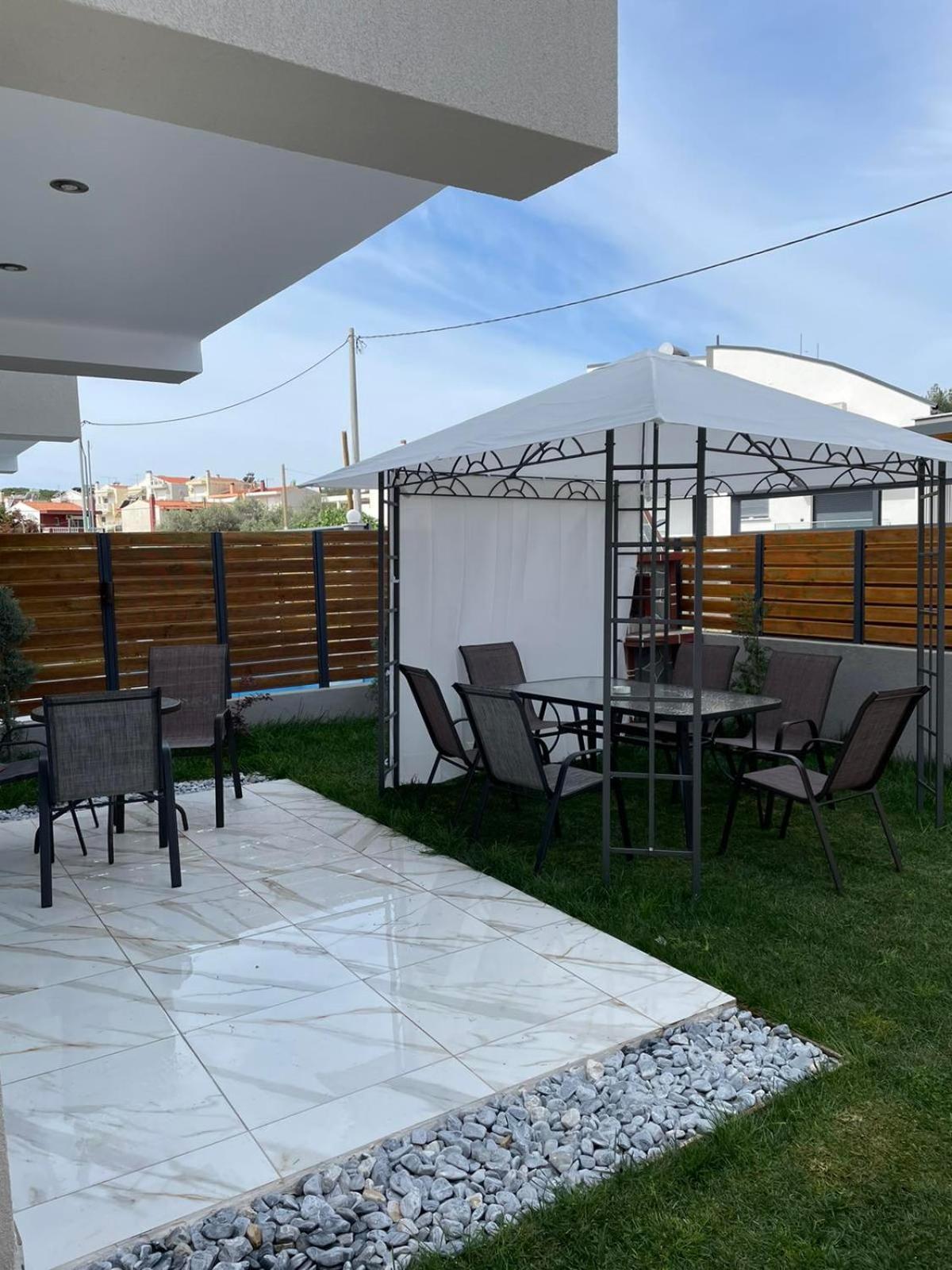 Chara'S House Apartment Kavala Exterior photo